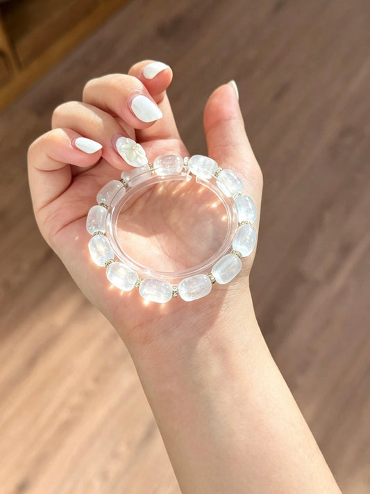 Bracelet forme libre de quartz fantôme blanc naturel