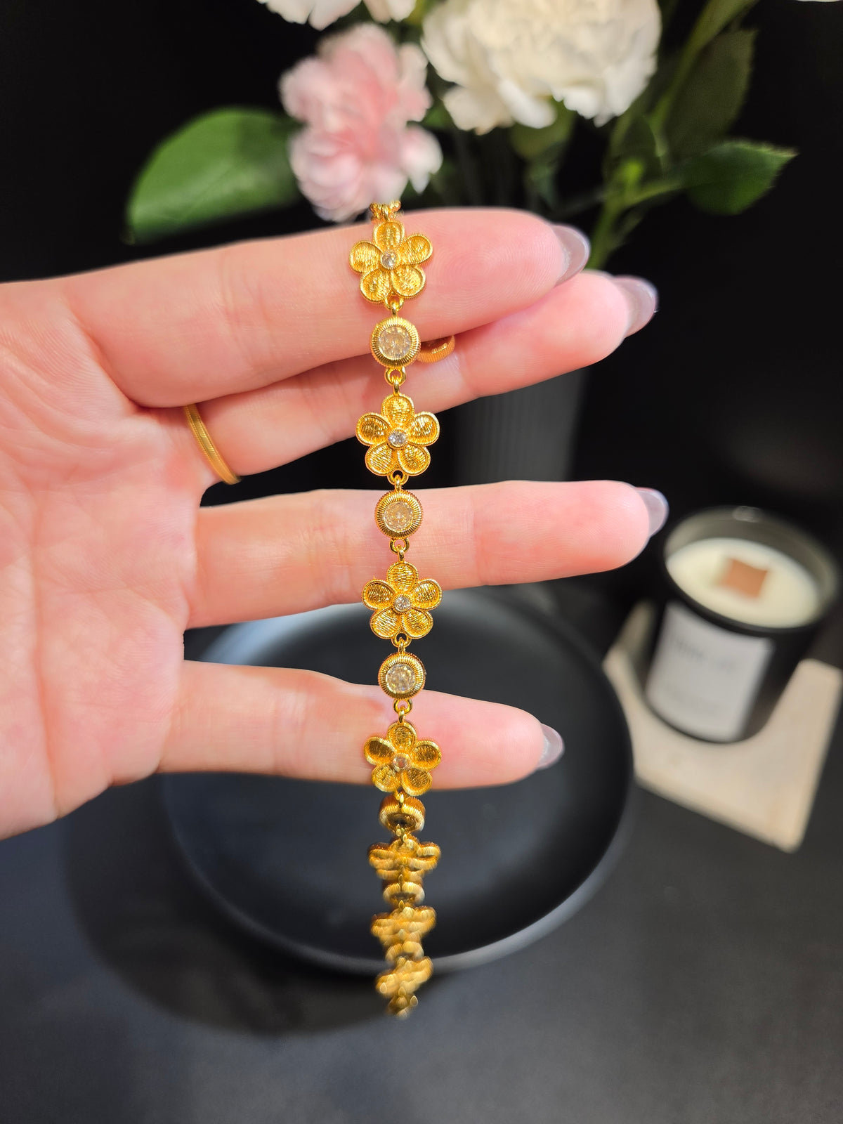 Light Luxury Golden Floral Rhinestone Bracelet