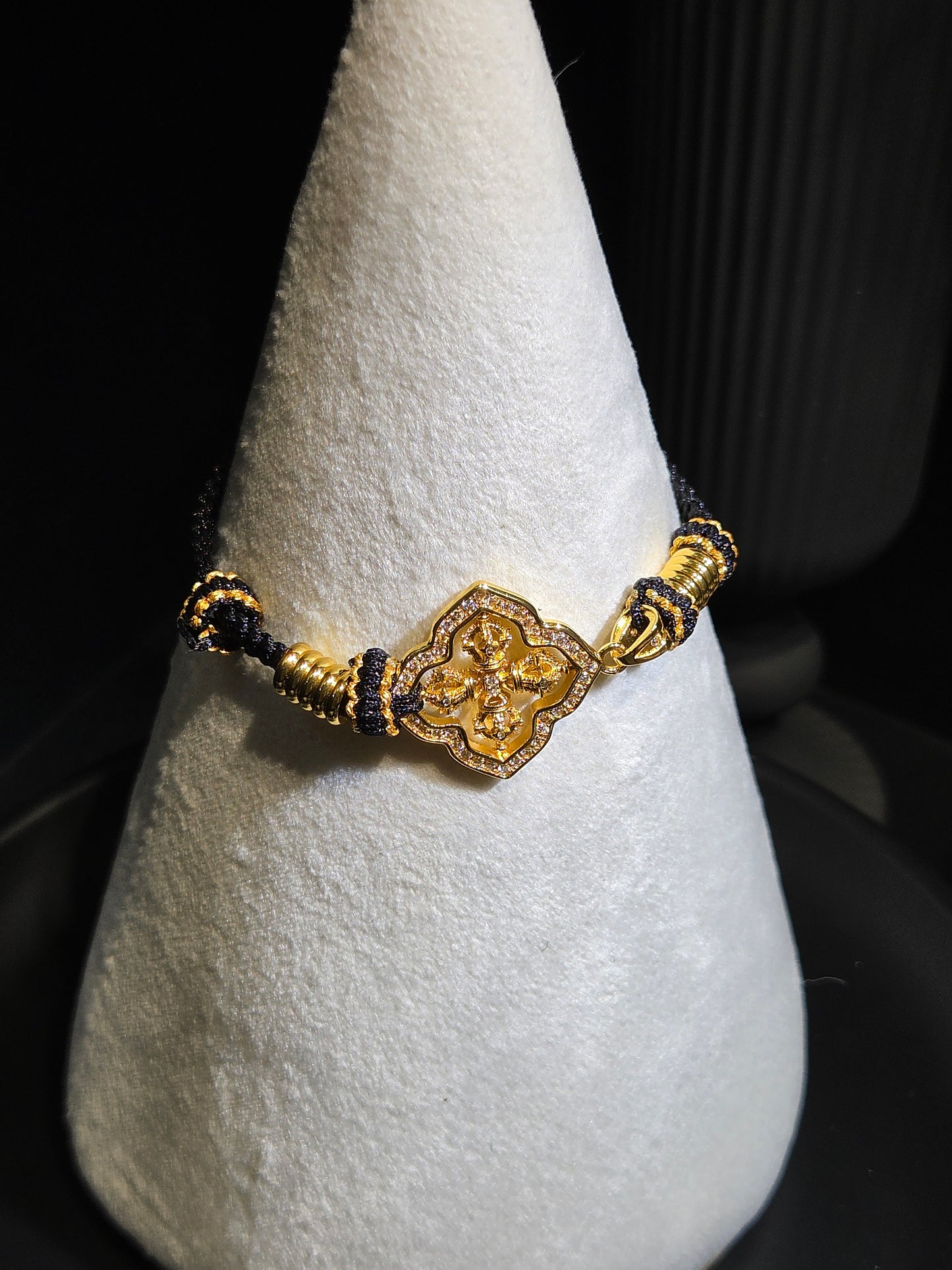 Light Luxury Gold Vajra Cross Woven Bracelet