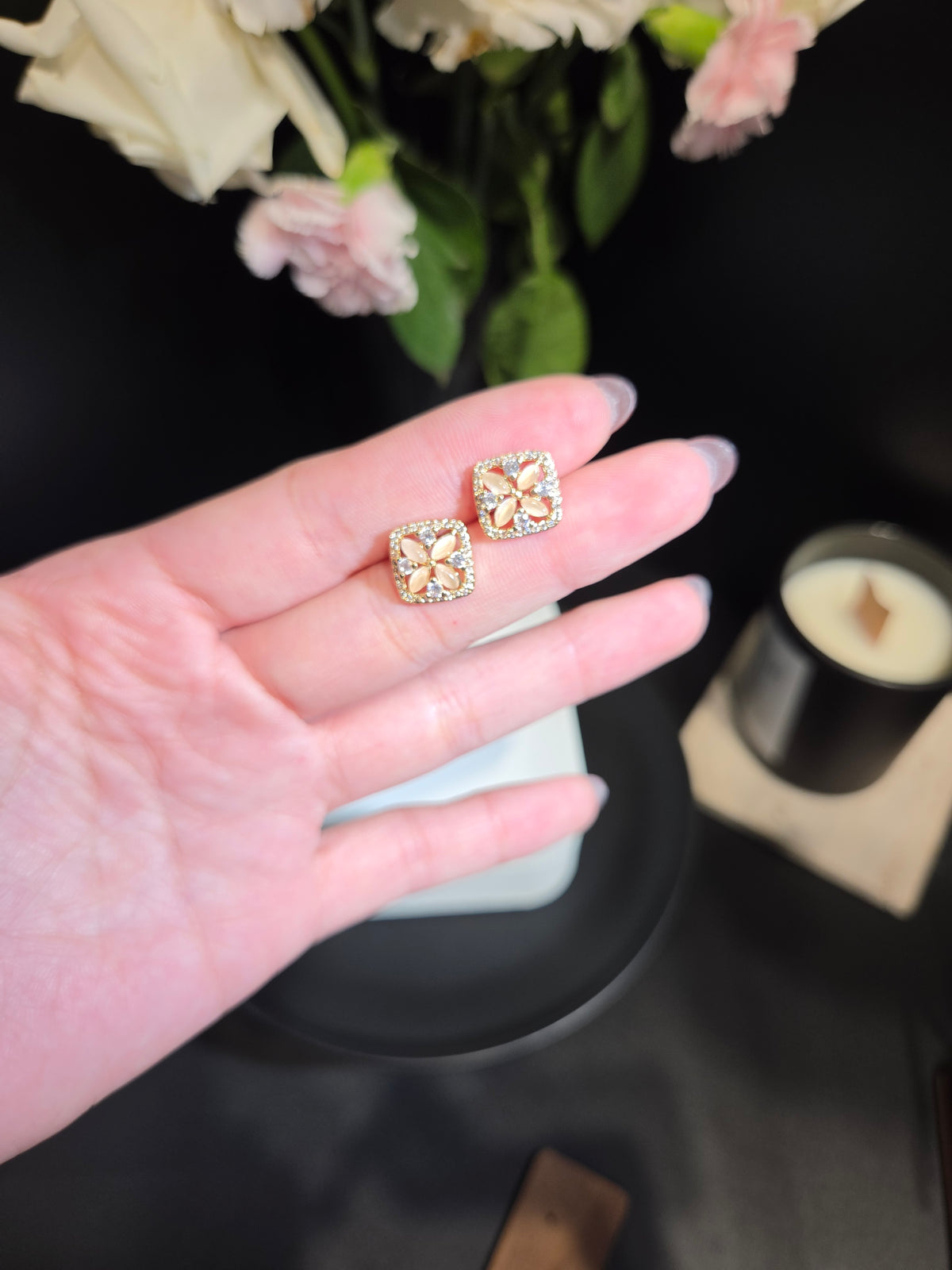 Light Luxury Floral Crystal Diamond Stud Earrings -A01