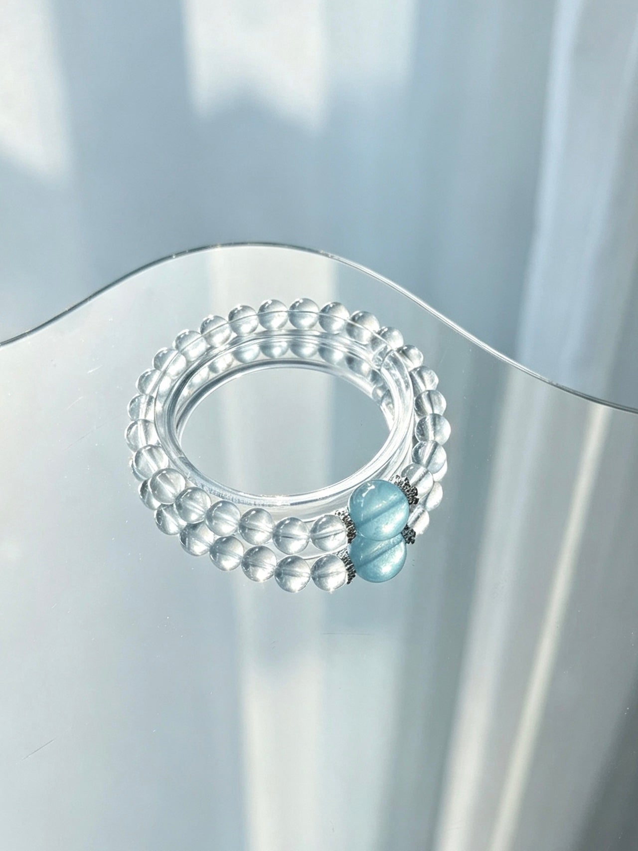 Natural Clear Quartz Bracelet With Aquamarine Accent | 天然白水晶海蓝宝点缀圆珠手链