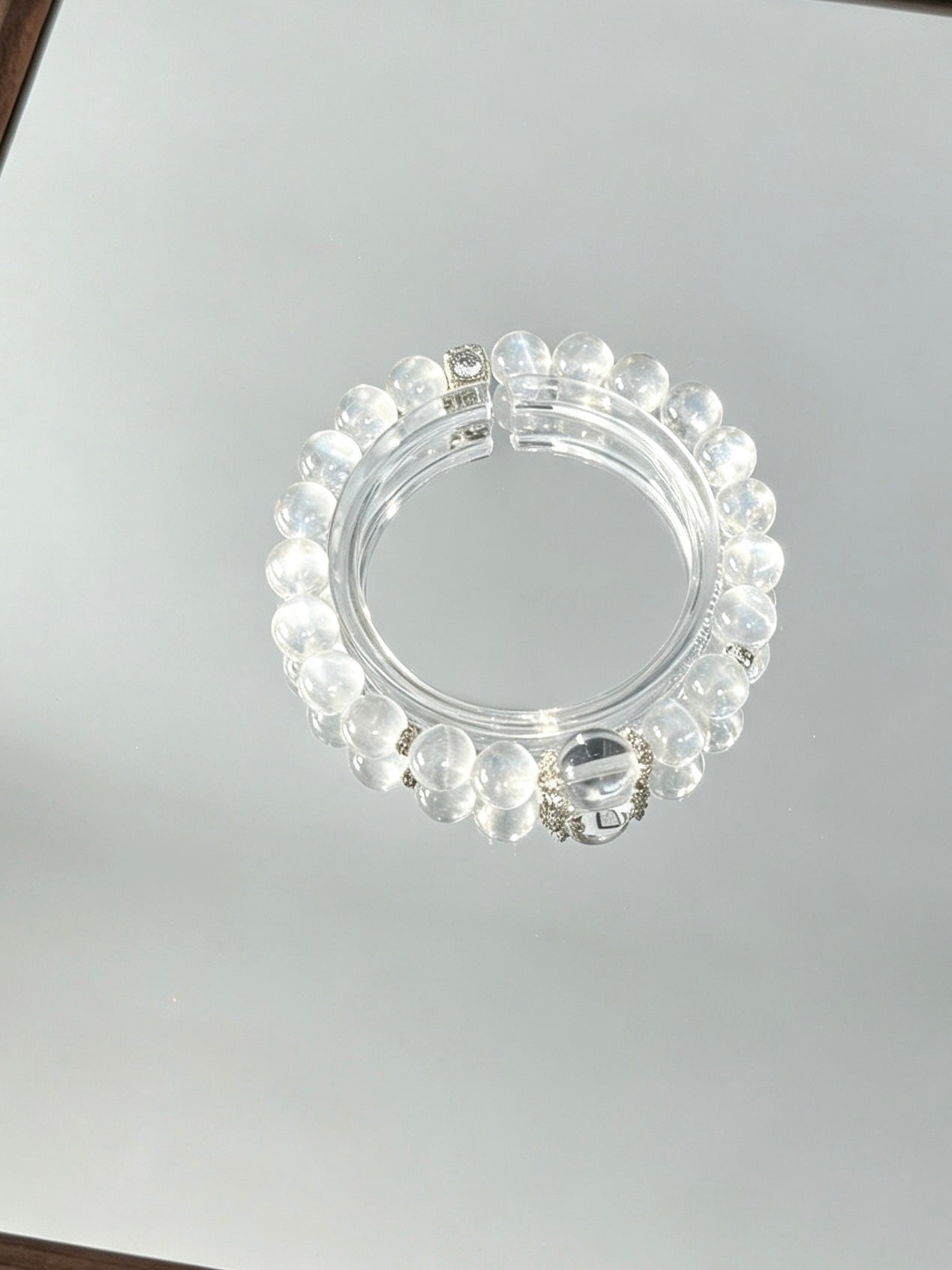 Natural Snowflake Quartz Bracelet With Silver Rhinestone Accent | 天然雪花水晶镶银钻圆珠手链