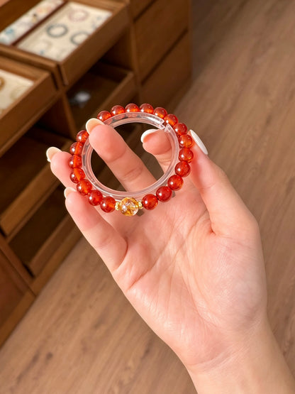 Natural Red Agate Bracelet With Golden Ornament 天然红玛瑙配金饰手串