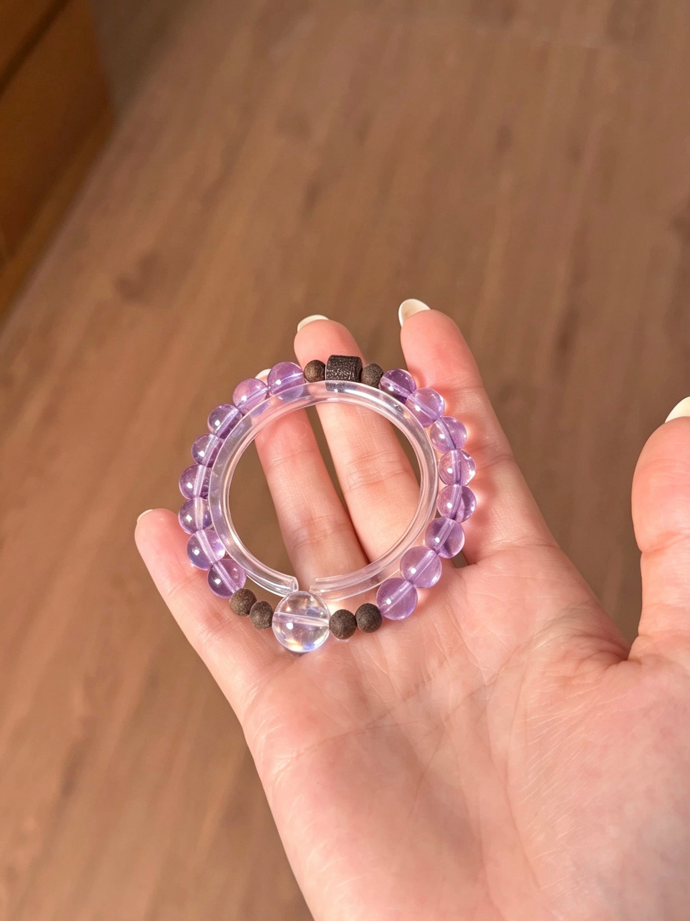 Natural Lavender Amethyst, Clear Quartz &amp; Agarwood Bracelet 天然浅紫水晶白水晶沉香单圈手串